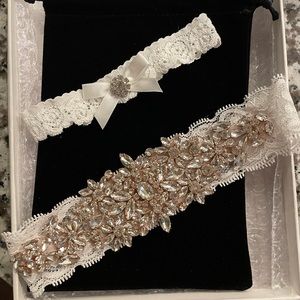 Gorgeous bridal garter set